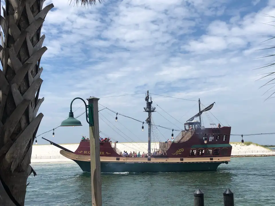 5_HarborWalk Village