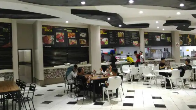 鄰近巴雅武雅廣場的酒店