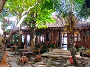 KAMPOENG CAFE KENONGO