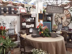 Ellis Home & Garden