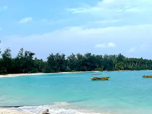 Tee Top Beach