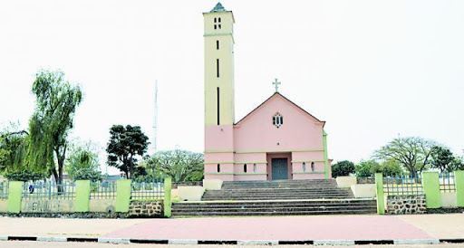 ${{cityDName}} to Menonque Flights