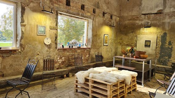 Ceplis, Igo Mūzikas un mākslas centrs