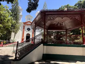 Plazoleta Del Barrio De San Mateo