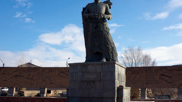 Garegin Nzhdeh Monument