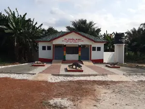 AVE CROCODILE RESORT