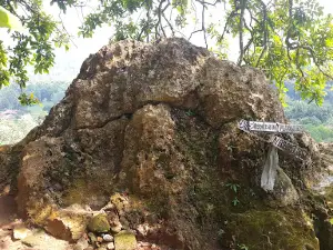 Geger Hill
