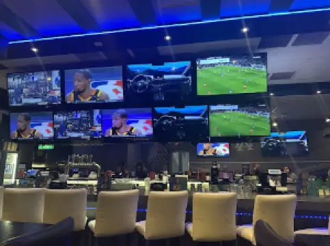 Dave & Buster's Restaurant