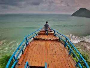 Pantai Watu Bale Kebumen