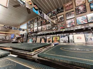 Silver Moon/Rt 15 Flea Market
