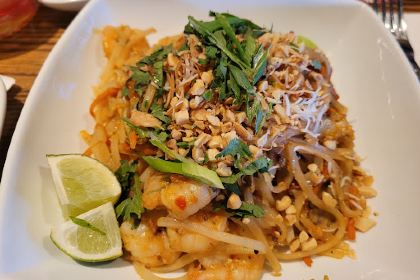 State & Main Kitchen + Bar - Gloucester