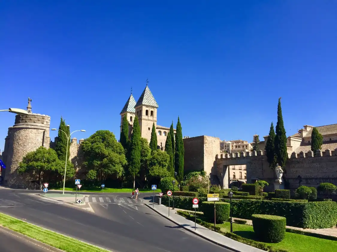 Hotels near Puerta de Bisagra