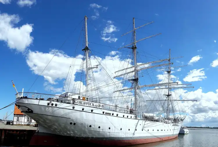 Hotel dekat Gorch Fock I