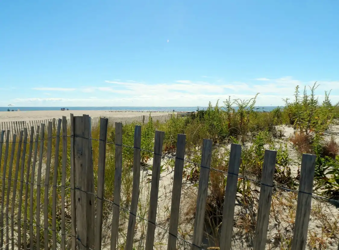 Hotels near Poverty Beach