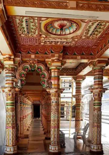 Hotels near Mahudi Jain Temple