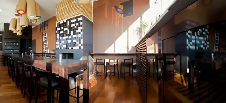 Hotels in Sisan