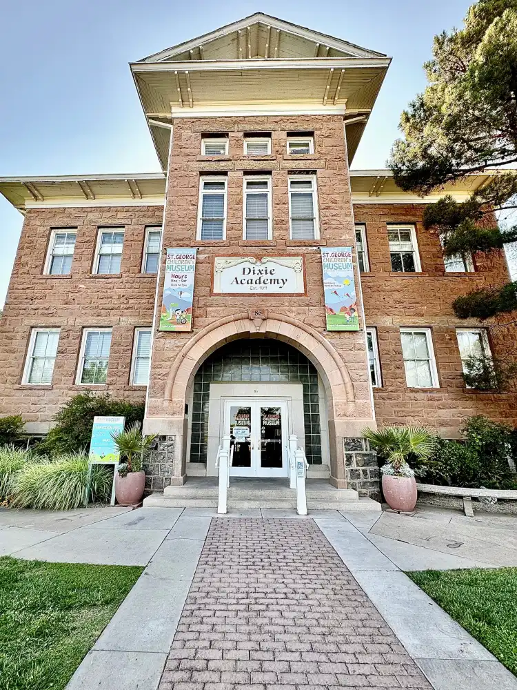 Hotels near St. George Children’s Museum