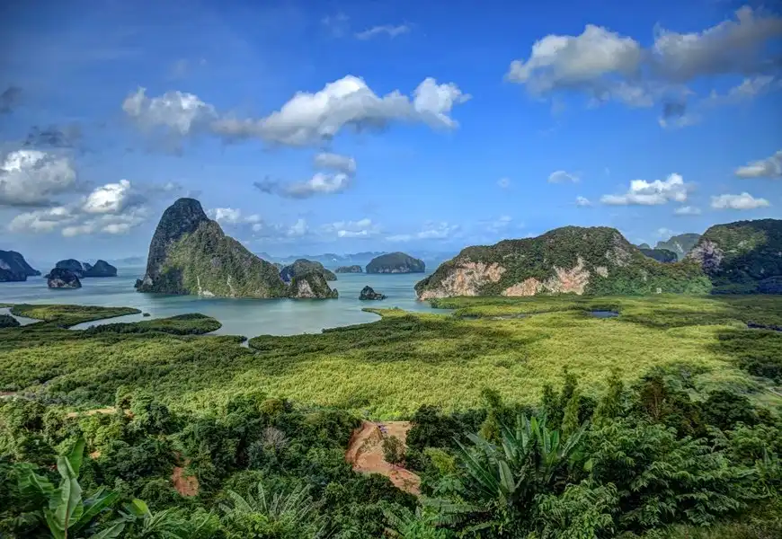 Các khách sạn gần Samet Nangshe Viewpoint