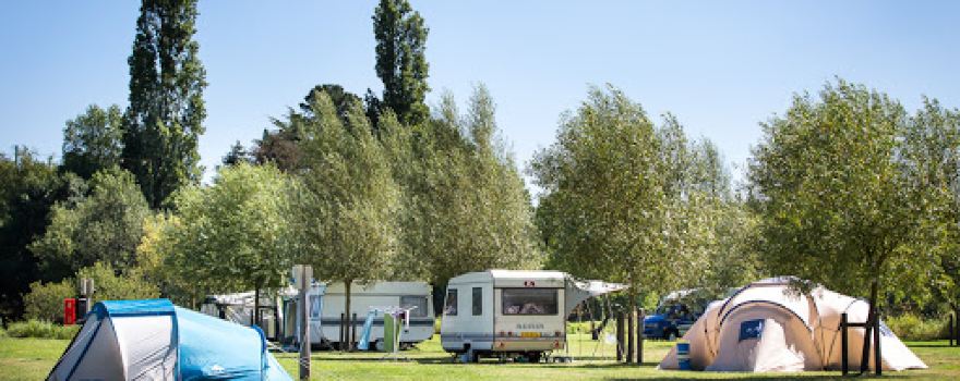 CAMPING Municipal DE LA MORINIERE*