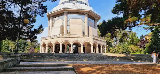 Cascada del Palacio de la Ópera