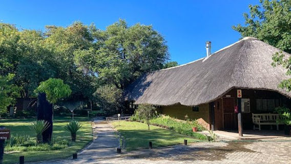 NAMWI ISLAND CAMPSITE, SELF-CATERING AND LODGE