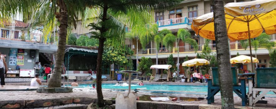 Kolam Renang Permata Land
