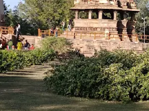 Chakiya tiraha