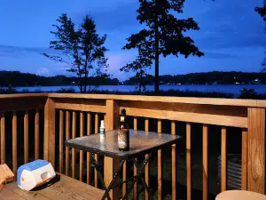 Sugarloaf Lake Campground