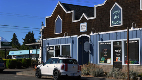 Joy's Art Studio