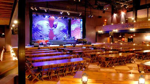 The Barnyard Theatre Silverstar