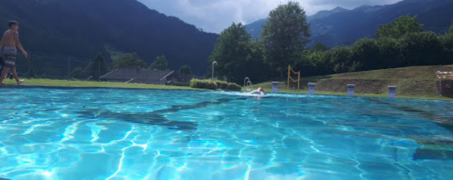 Outdoor pool Flattach