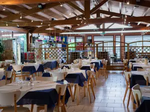 Pineto Beach Village & Camping