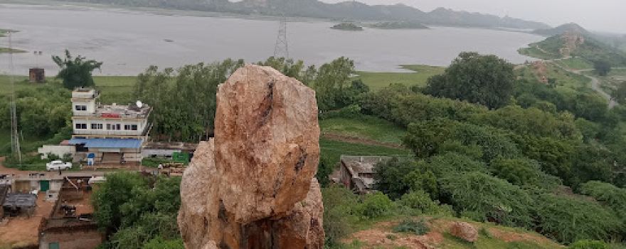 Pal chorahh garhmau lake marg
