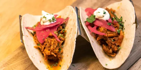 El Kiosko Heron City