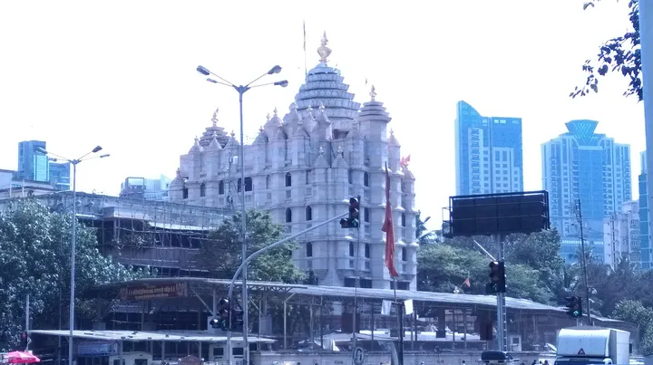 2_Shree Siddhivinayak Temple