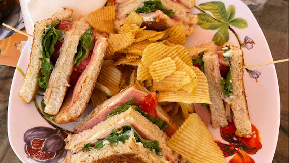 Astri Beach Bar -Restaurant