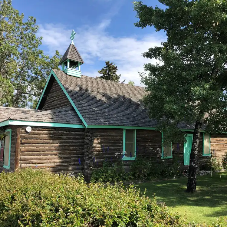 Hotel in zona Old Log Church Museum