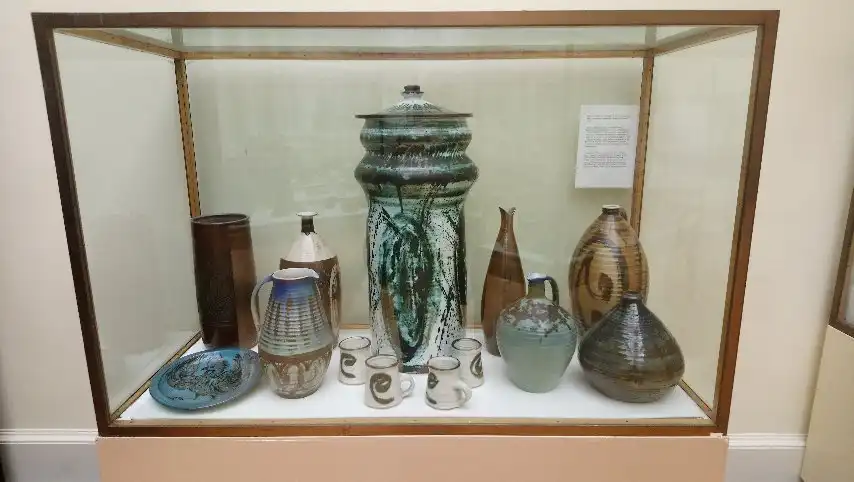 Hotels near Paisley Museum