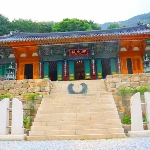 サムファサ寺院