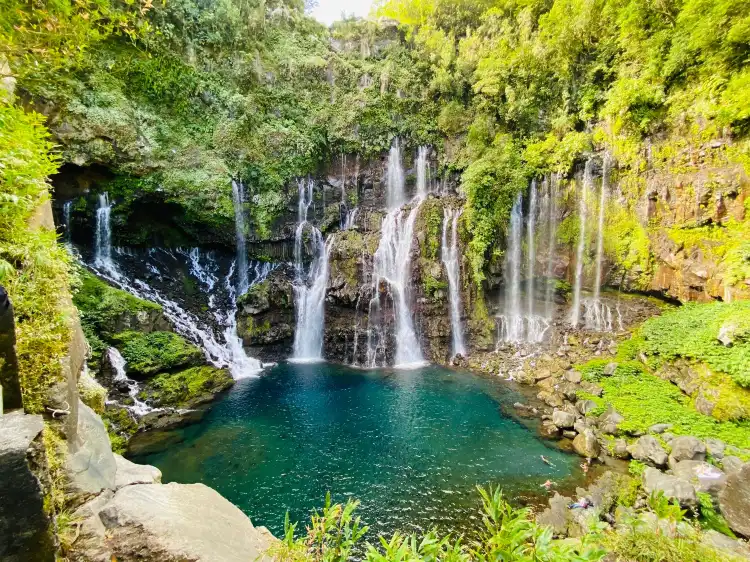 Hoteles cerca de Cascade de Grand Galet