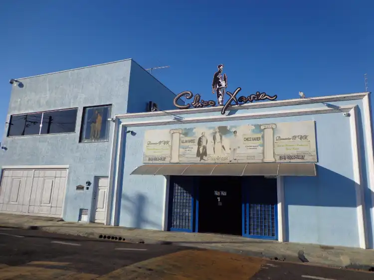 Hotels near Memorial Chico Xavier