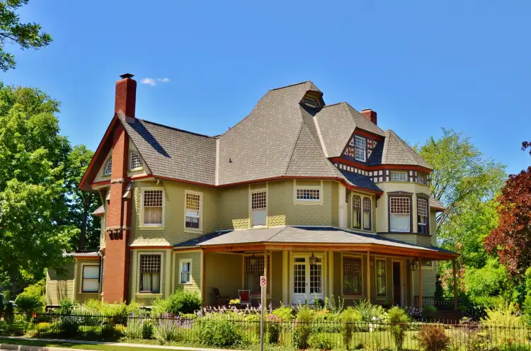Hotels in Bay City
