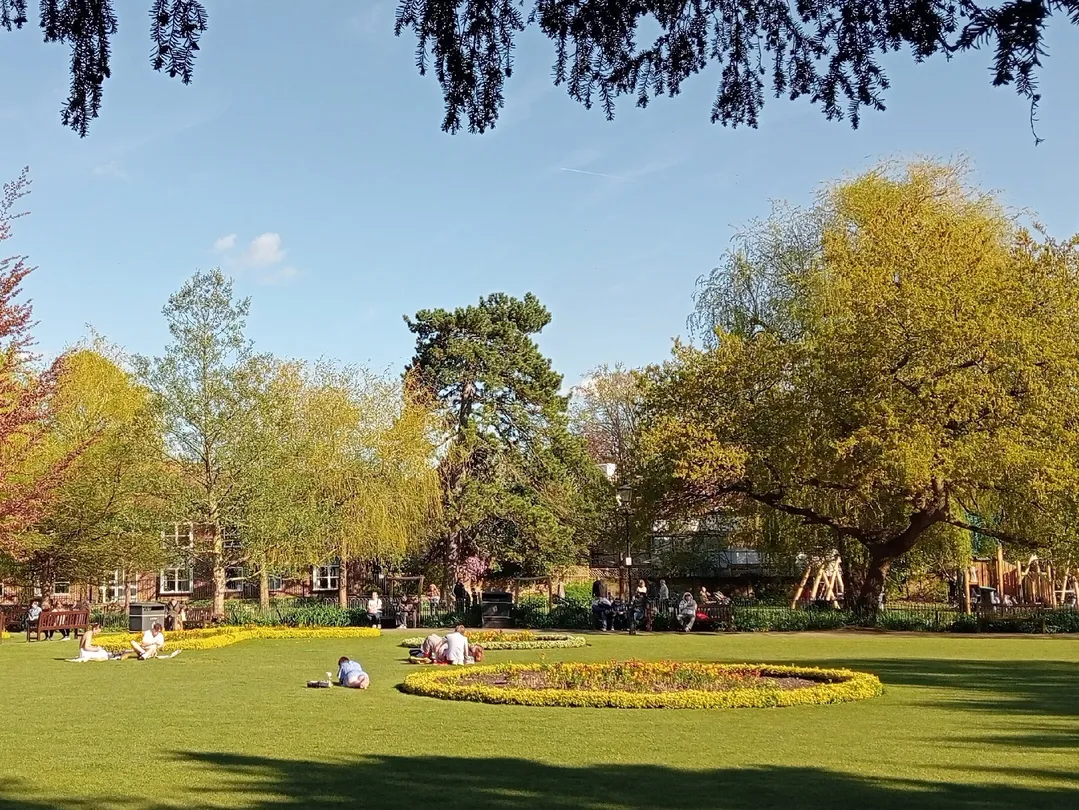 1_Abbey Gardens