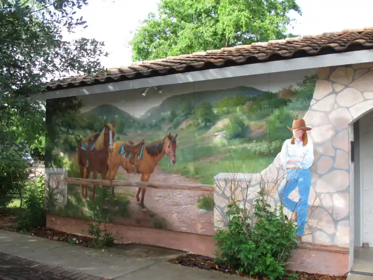 Hotels in Pipe Creek