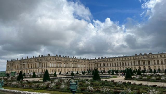 法國巴黎+凡爾賽+朗布依埃城堡一日遊【探秘宮廷文化-中文司機