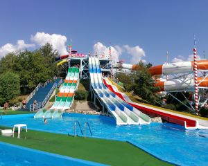 香港-奧托佩尼 機票酒店 自由行