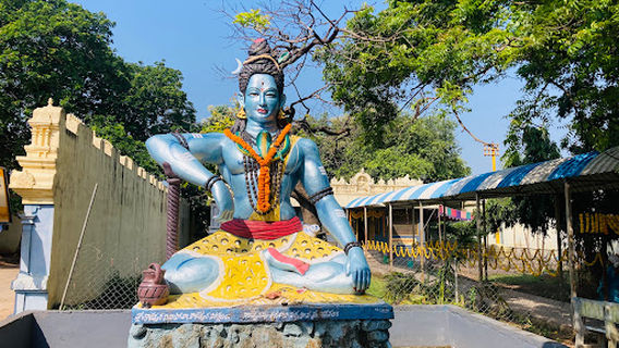 Shree Kaleshwara Mukteeshwara Swamy Devasthanam - Kaleshwaram Temple