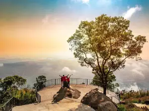 Cột mốc Núi Bà Đen 986m