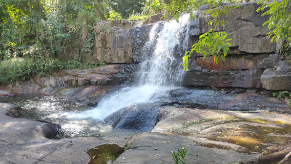 Air Terjun Riam Tikalong