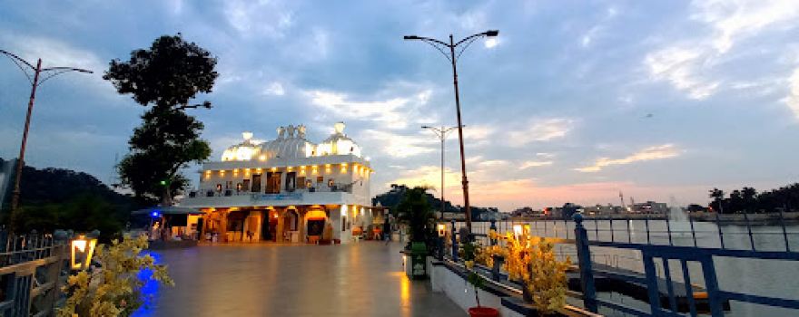Badal Mahal